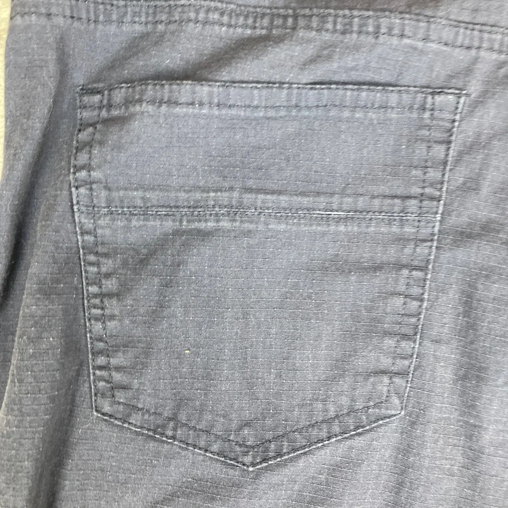 ClearWater Outfitters Mens‎ Shorts 36W Blue Casual Flat Front Chino Comfort